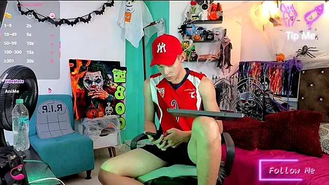 flowers18 online show from October 15, 9:37 pm