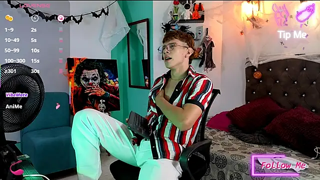 flowers18 online show from November 5, 10:43 pm