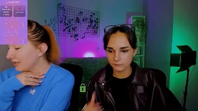 Snapshot of daisy_candy chatting on October 1, 7:20 pm daisy candy online show from October 1, 7:20 pm