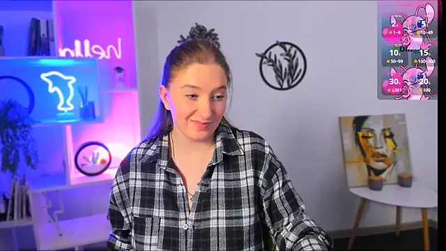 daisy candy online show from March 15, 11:00 pm