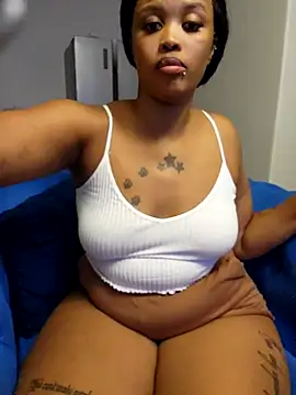 Snapshot of Drippincaty chatting on February 14, 6:04 pm Drippincaty online show from February 14, 6:04 pm