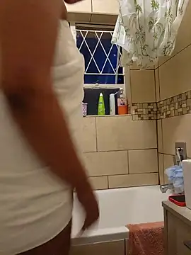 Snapshot of Drippincaty chatting on March 13, 3:46 am Drippincaty online show from March 13, 3:46 am