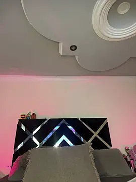 Snapshot of antonhella1 chatting on February 17, 6:58 pm antonhella1 online show from February 17, 6:58 pm