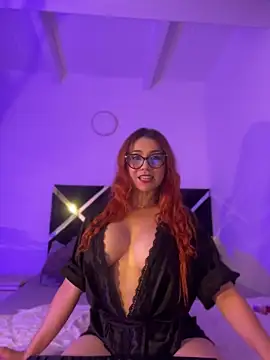 antonhella1 online show from August 6, 10:22 pm