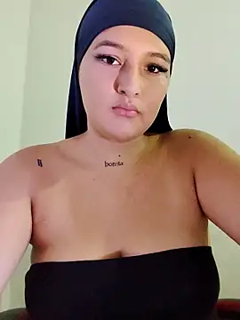 Celeste camila18 online show from September 15, 10:32 pm