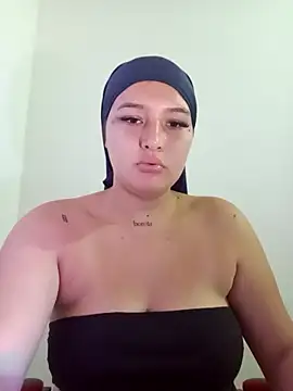 Celeste camila18 online show from September 19, 12:17 pm