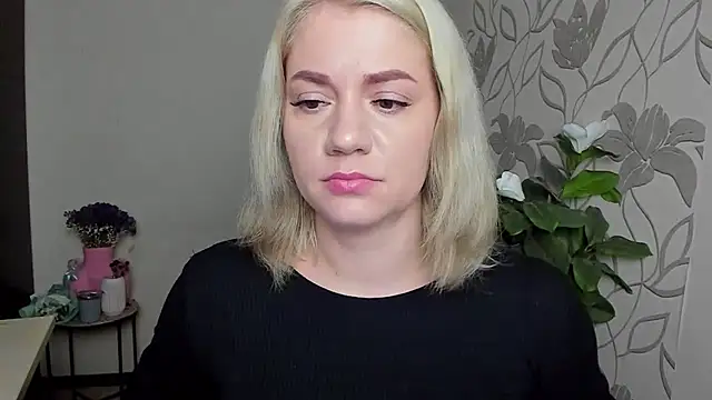 MariaSttone online show from November 18, 7:40 pm