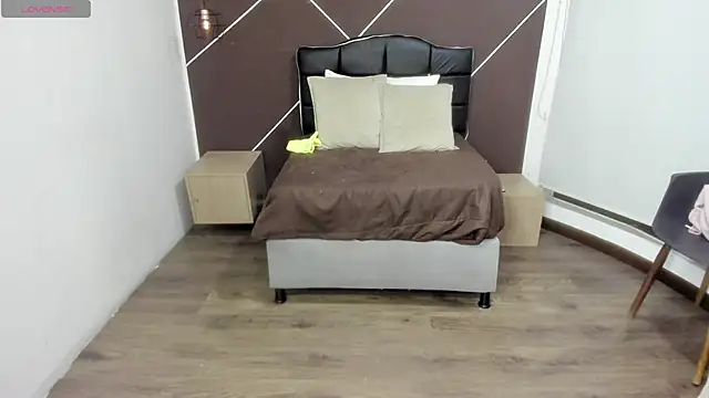 AntonellaRosee  online show from March 4, 12:12 pm