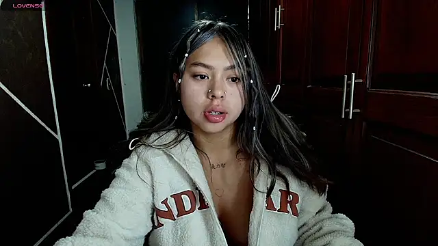 AntonellaRosee  online show from March 16, 12:00 pm