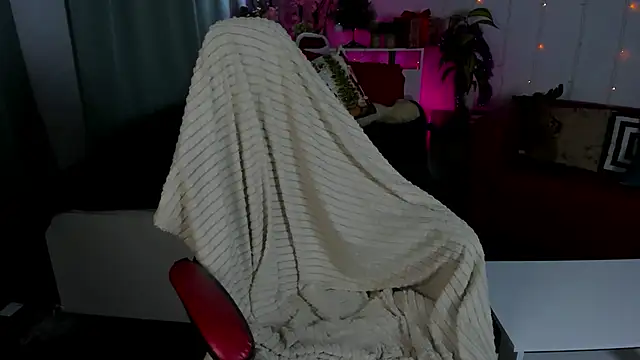 Makima lee online show from January 6, 5:38 pm