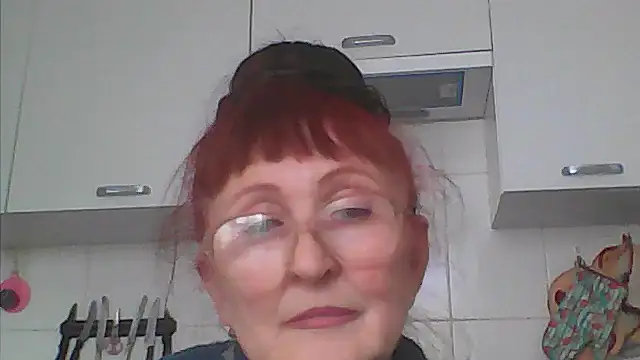 Snapshot of TanyaSweet634 chatting on October 28, 12:41 pm TanyaSweet634 online show from October 28, 12:41 pm