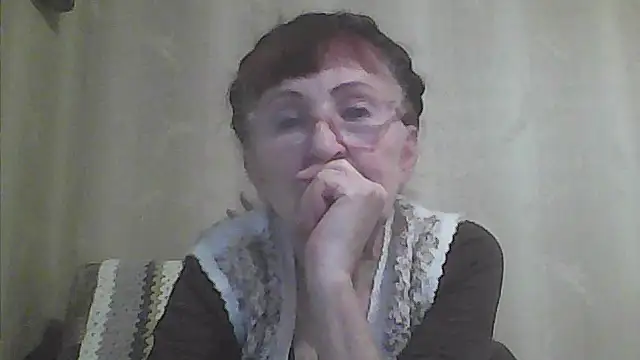 Snapshot of TanyaSweet634 chatting on November 27, 9:44 am TanyaSweet634 online show from November 27, 9:44 am