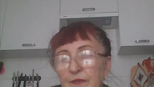 Snapshot of TanyaSweet634 chatting on December 3, 8:00 am TanyaSweet634 online show from December 3, 8:00 am