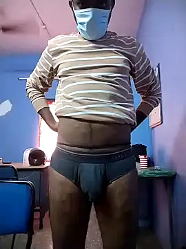 Snapshot of Tamilandteluguboy14 chatting on January 23, 9:18 am Tamilandteluguboy14 online show from January 23, 9:18 am