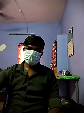 Snapshot of Tamilandteluguboy14 chatting on January 27, 11:43 am Tamilandteluguboy14 online show from January 27, 11:43 am