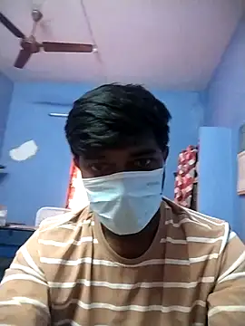 Snapshot of Tamilandteluguboy14 chatting on February 27, 11:20 am Tamilandteluguboy14 online show from February 27, 11:20 am