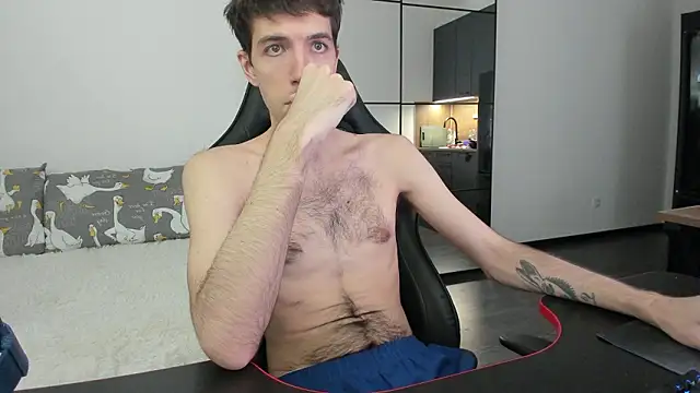 White Dylan online show from February 7, 3:43 am