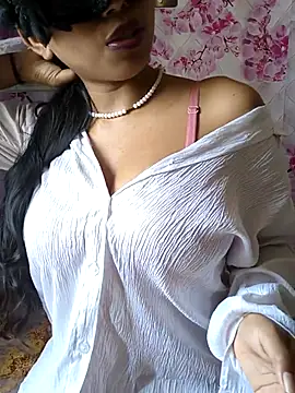 Snapshot of sandy_naughty chatting on April 10, 8:41 am sandy naughty online show from April 10, 8:41 am