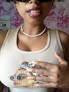 Snapshot of sandy_naughty chatting on June 16, 8:39 am sandy naughty online show from June 16, 8:39 am