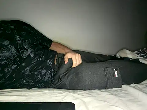 little2026 online show from December 3, 7:56 pm