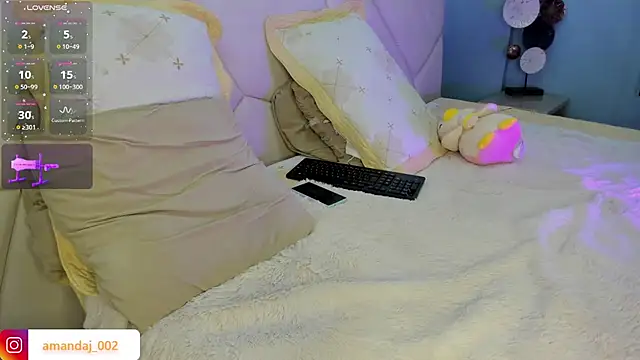 Snapshot of amandaaJones_ chatting on June 3, 4:56 pm amandaaJones online show from June 3, 4:56 pm