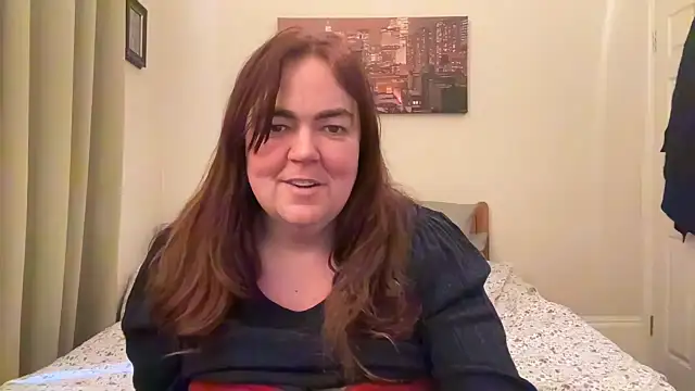 Snapshot of curvy-milf-abbie chatting on February 12, 12:01 pm curvy-milf-abbie online show from February 12, 12:01 pm