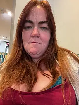 Snapshot of curvy-milf-abbie chatting on December 5, 1:20 pm curvy-milf-abbie online show from December 5, 1:20 pm