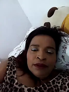 Snapshot of _violetta_- chatting on April 4, 9:12 pm violetta - online show from April 4, 9:12 pm