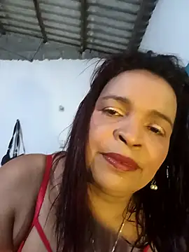 Snapshot of _violetta_- chatting on April 8, 12:21 am violetta - online show from April 8, 12:21 am