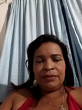 Snapshot of _violetta_- chatting on April 11, 10:08 am violetta - online show from April 11, 10:08 am