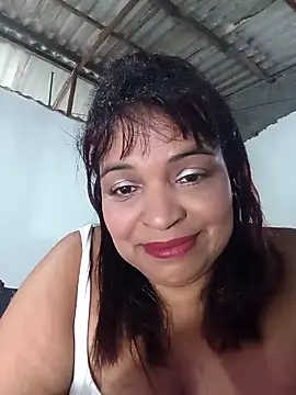 Snapshot of _violetta_- chatting on April 21, 2:37 am violetta - online show from April 21, 2:37 am