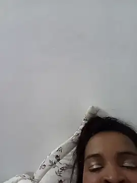 Snapshot of _violetta_- chatting on April 29, 9:21 pm violetta - online show from April 29, 9:21 pm