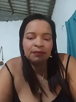 Snapshot of _violetta_- chatting on May 31, 1:25 am violetta - online show from May 31, 1:25 am