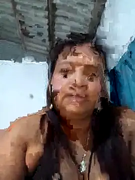 Snapshot of _violetta_- chatting on June 14, 11:40 pm violetta - online show from June 14, 11:40 pm