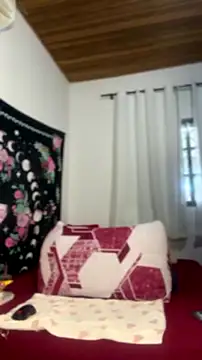 Snapshot of RuivaRaposinha chatting on July 29, 8:07 pm RuivaRaposinha online show from July 29, 8:07 pm
