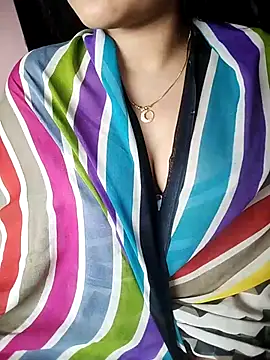 karishma online show from February 9, 11:15 pm