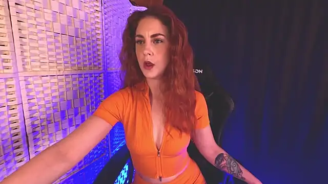 KayleyxEmily online show from February 24, 1:53 pm