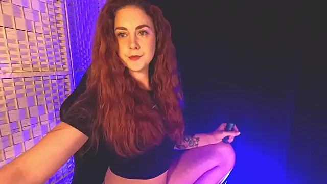 KayleyxEmily online show from February 26, 2:25 pm