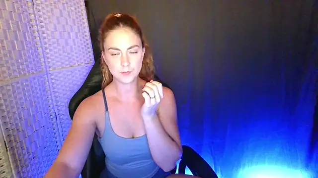 KayleyxEmily online show from September 15, 7:58 pm