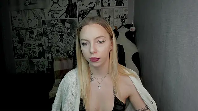 Snapshot of Martha_Cameron chatting on December 11, 2:30 am Martha Cameron online show from December 11, 2:30 am