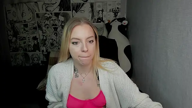 Snapshot of Martha_Cameron chatting on December 13, 2:10 am Martha Cameron online show from December 13, 2:10 am