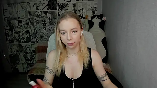 Snapshot of Martha_Cameron chatting on February 3, 8:57 pm Martha Cameron online show from February 3, 8:57 pm