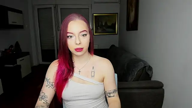 Snapshot of Martha_Cameron chatting on March 18, 9:40 pm Martha Cameron online show from March 18, 9:40 pm