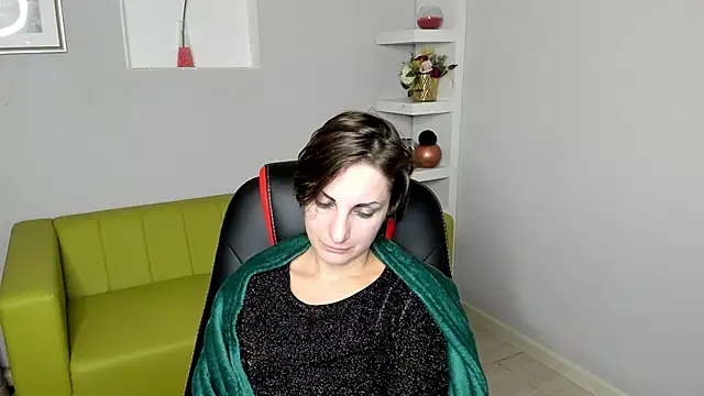 AuroraScript online show from December 12, 4:26 am