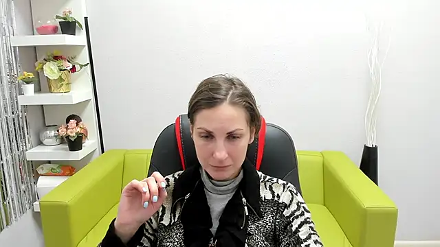 AuroraScript online show from December 21, 3:31 pm