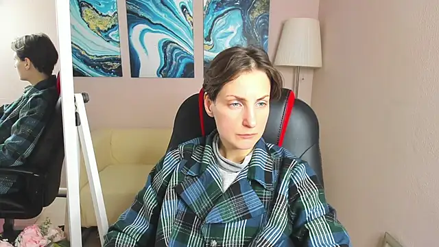AuroraScript online show from February 8, 6:55 pm