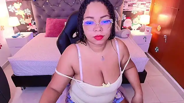 Snapshot of italy___boobs chatting on December 5, 11:41 am italy boobs online show from December 5, 11:41 am