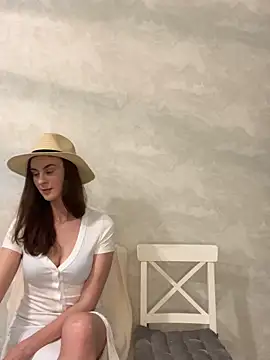 Snapshot of Miilania chatting on December 29, 11:50 pm Miilania online show from December 29, 11:50 pm