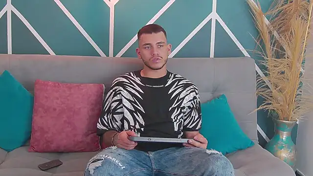 Tiger Savage online show from December 29, 8:37 pm