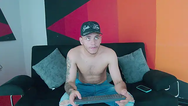 Tiger Savage online show from January 21, 4:27 pm